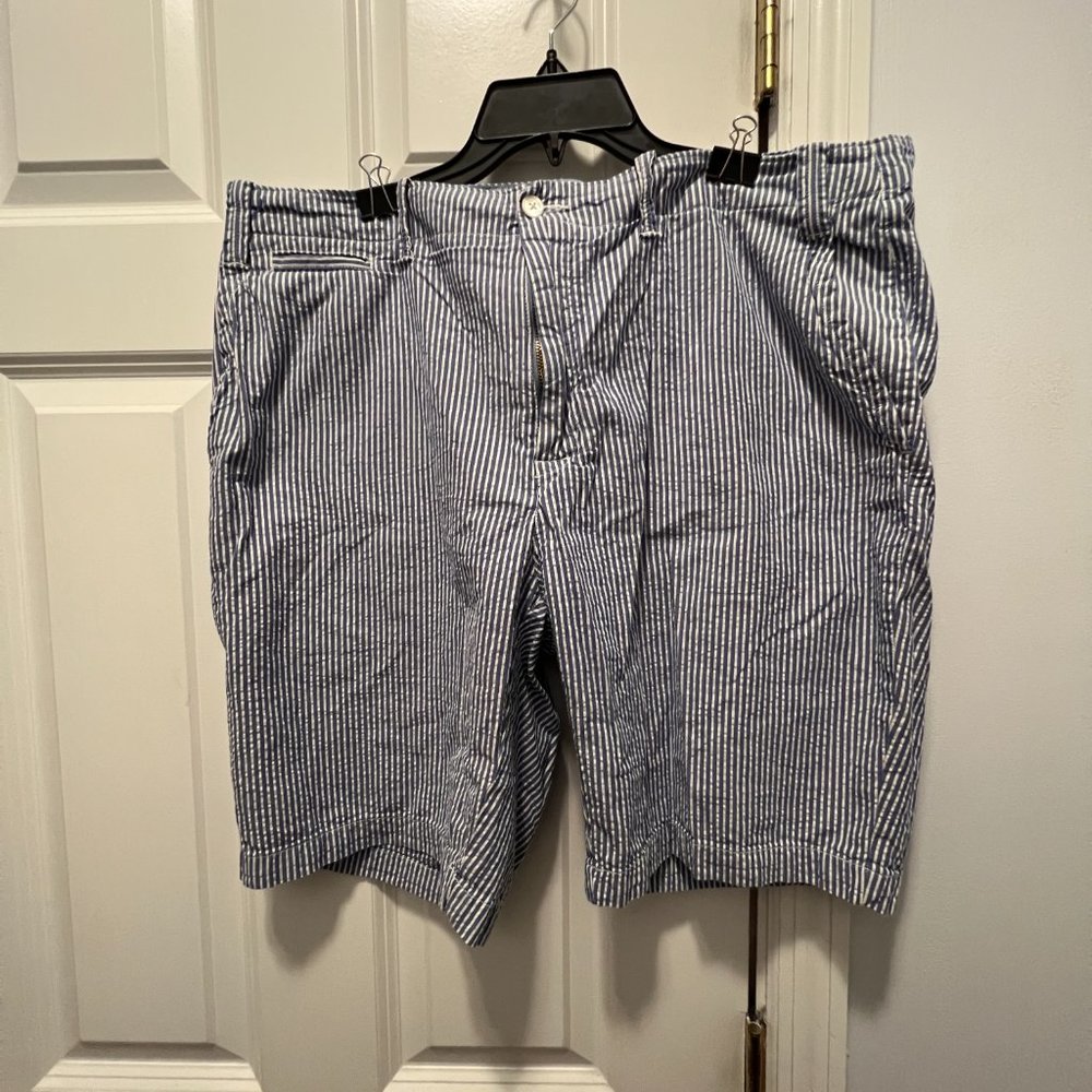 Polo by Ralph Lauren size 38 seersucker shorts